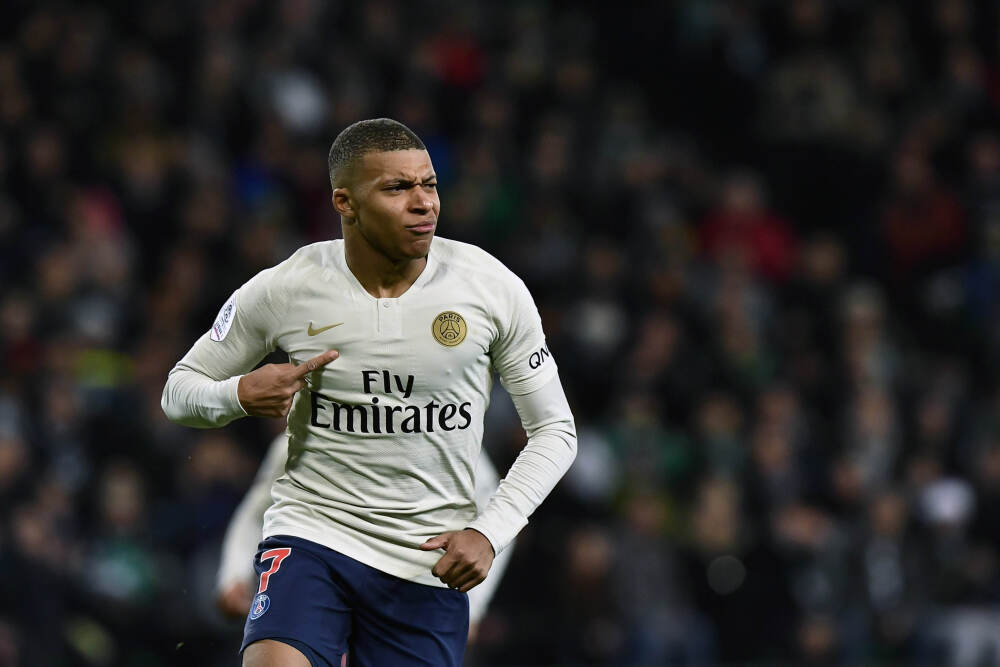 理想汽车-W(02015)：11月交付新车33181辆